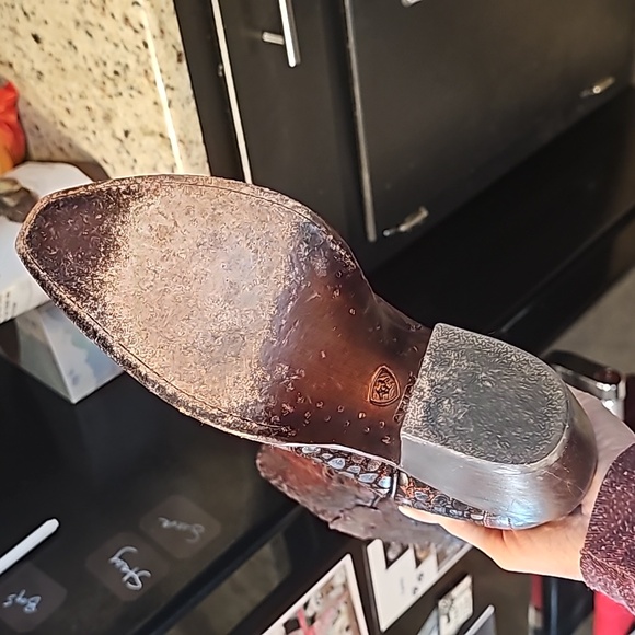 Ariat Katrina Sugar Skull boots - Picture 4 of 7